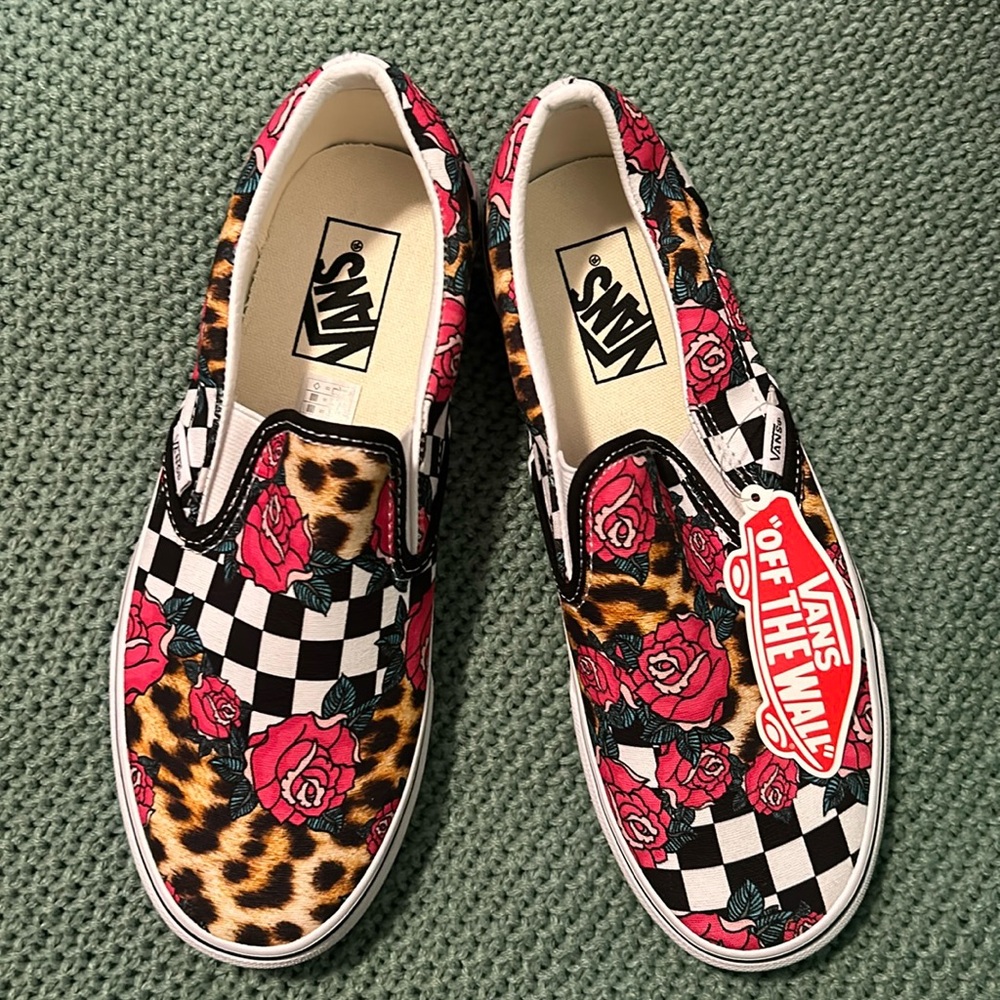 NWT Women’s Vans Shoes, size 9